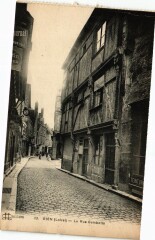 Gien - La Rue Gambetta à Gien
