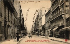 Rue de Vaugirard près de la Rue Ernest Renan à Paris 15e