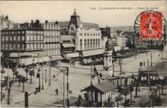Clermont Ferrand Place de Jaude à Clermont-Ferrand
