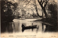 Creteil L'Embouchure du Chapitre et l'Arbre penche France