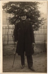 Paris carte photo un homme