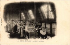 Paris 3e Ecole Centrale Le Labo de chimie à Paris 3e