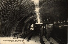 Paris Gare souterraine Metropolitain à Paris
