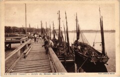 Le Crotoy Arrivee des Bateaux dans le Port au Crotoy