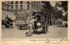 Paris Vecu. dans la rue