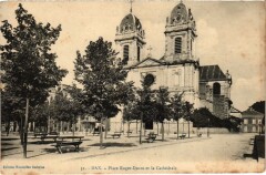 Dax Place Roger Ducos et la Cathedrale