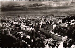 Royat Panorama sur les hotels et Clermont-Ferrand France -
																					63000 Clermont-Ferrand
																			