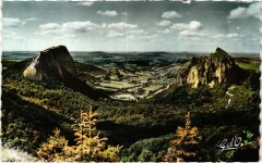 L'Auvergne A l'horizon,Montagnes de la Crouze France -
													63 Puy de Dôme
												