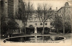 Riom Jardin du Palais de Justice et Statue France -
													63 Puy de Dôme
												
