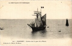 Dahouet Goelette dans la Passe de la Muette