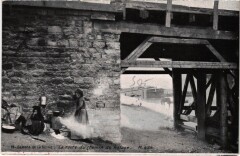 Carte postale ancienne Berges de la Seine - La route du Chemin de halage
                                                                     à Paris 16e
                                