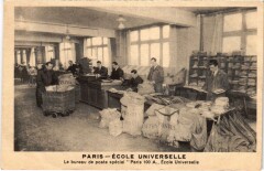 Ecole Universelle - Le bureau de poste spécial à Paris 16e