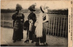 Carte postale ancienne Les modes nouvelles - Sortie officielle de la Jupe-Culotte à la Réunion d'Auteuil
                                                                     à Paris 16e
                                