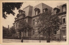 Institut pasteur à Paris 15e