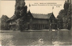 Bois de Vincennes - La Maison Forestière et le Lac Daumesnil à Paris 12e