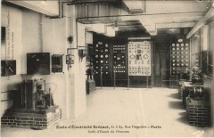 Ecole d'Electricité Bréguet - Rue Falguière - Salle d'Essais de Mesures -
																					75015 Paris 15e
																			