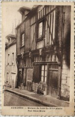 Auxerre Maison de Bois du Xvi. Siecle - Rue Sous-Murs à Auxerre