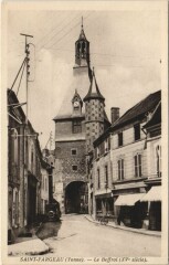 Saint-Fargeau Le Beffroi à Saint-Fargeau