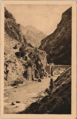 Le Queyras - La Vallee du Guil - Le Pont du Roi -
													05 Hautes Alpes
												