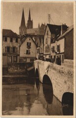 Chartres Vieux Pont et Vieilles Maisons France à Chartres