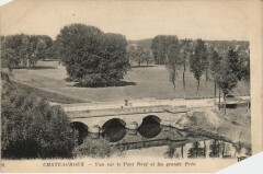 Chateauroux Vue sur le Pont Neuf France