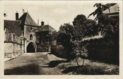 Nogent-le-Rotrou Porche Saint-Laurent à Nogent-le-Rotrou
