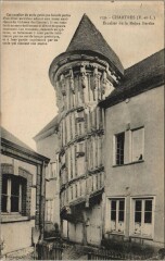 Chartres Escalier de la Reine Berthe à Chartres