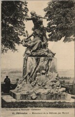 Chateaudun Monument de la Defense