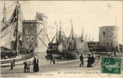 La Rochelle - Entree du Port Ships