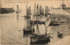 Le Havre - L'Entree du Port Ships