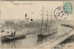 Dieppe - Entree du Port Ships