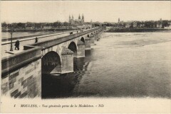 Moulins vue generale prise de la Madeleine à Moulins