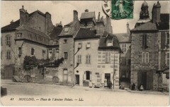 Moulins Place de l'Ancien Palais -
																					03000 Moulins
																			