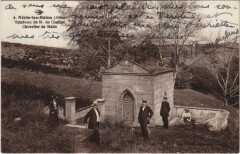 Neris les Bains Tombeau de M.de Coutine