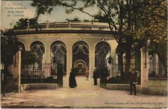 Vichy Entree principale de la Source des Celestins -
																					03200 Vichy
																			