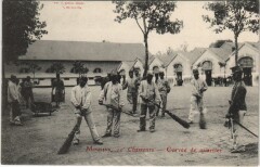 Moulins 10. Chasseurs - Corvee de Quartier -
																					03000 Moulins
																			