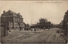 Tergnier La Place et la Mairie à Tergnier