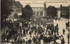 Troyes Manif socialiste 1912 La Proletarienne Muse de Romilly à Troyes
