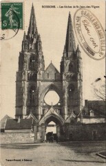 Soissons Les fleches de Saint-jean à Soissons