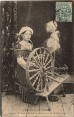 Etude de Coiffures et de Costumes Anciens - Jeune Fille au Rouet -
													14 Calvados
												