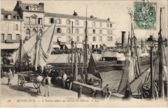 Honfleur L'Embarcadere du Bateau du Havre à Honfleur