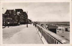 Cabourg La Digue Promenade à Cabourg