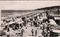 Deauville Les Planches et le Bar du Soleil à Deauville