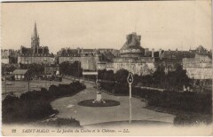 Saint Malo Le Jardin du Casino et le Chateau à Saint-Malo