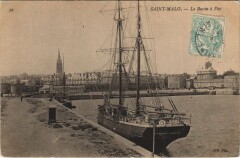 Saint Malo Le Bassin a Flot à Saint-Malo