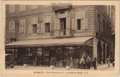 Saint Malo Place Chateaubriand , Cafe de Paris à Saint-Malo