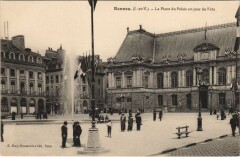 Rennes Place du Palais un jour de Fete -
																					35200 Rennes
																			