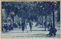 Vichy L'Ancien Parc, Allee Centrale France à Vichy