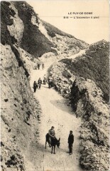 Le Puy de Dome - L'Ascension a Pied