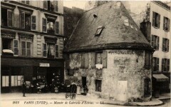 Carte postale ancienne Manoir de Gabrielle d'Estrées
                                                                     à Paris 18e
                                